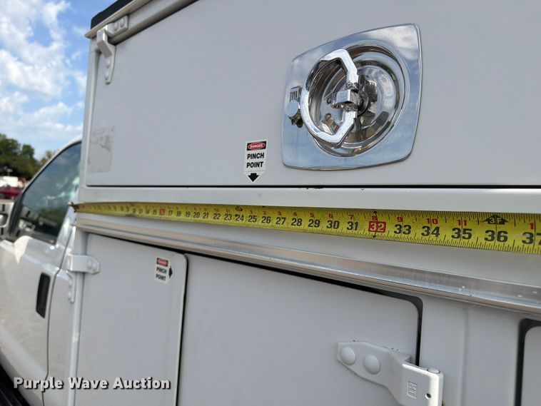 image for item FB5057 2014 Ford F450 Super Duty Ext. Cab utility / service truck