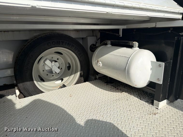 image for item FB5057 2014 Ford F450 Super Duty Ext. Cab utility / service truck