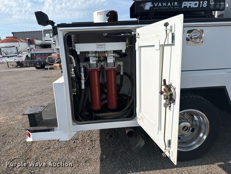 image for item FB5057 2014 Ford F450 Super Duty Ext. Cab utility / service truck