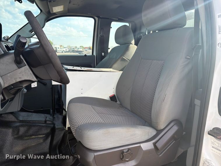 image for item FB5057 2014 Ford F450 Super Duty Ext. Cab utility / service truck