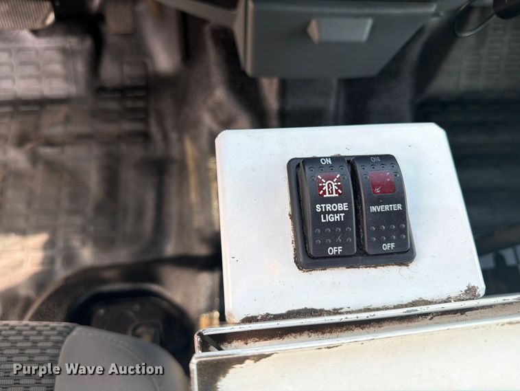 image for item FB5057 2014 Ford F450 Super Duty Ext. Cab utility / service truck