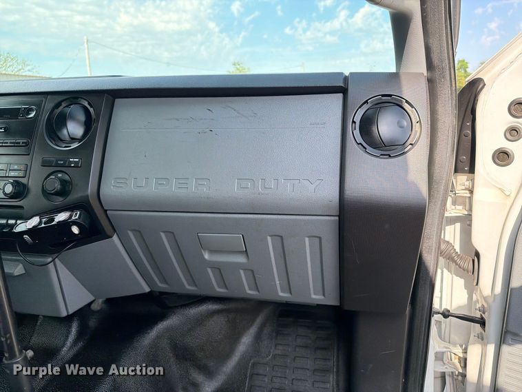 image for item FB5057 2014 Ford F450 Super Duty Ext. Cab utility / service truck