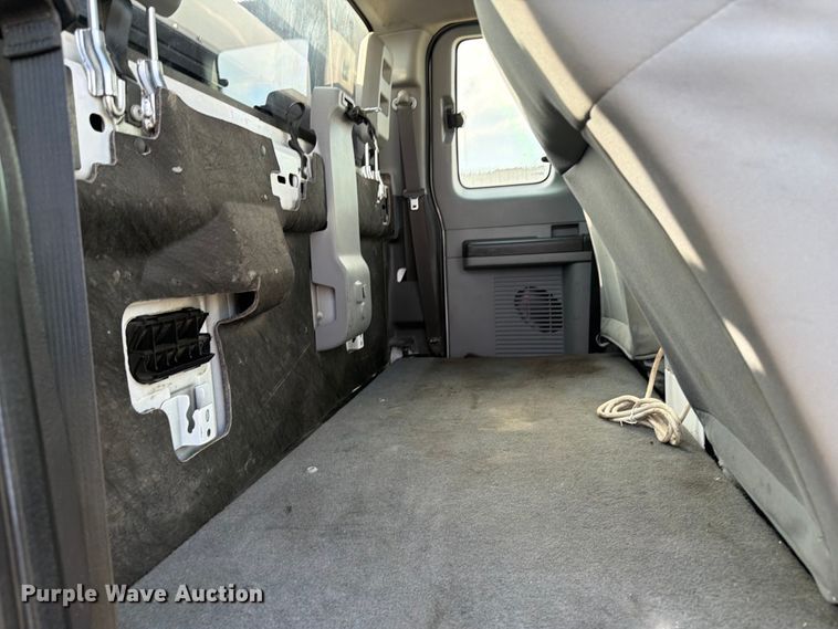 image for item FB5057 2014 Ford F450 Super Duty Ext. Cab utility / service truck