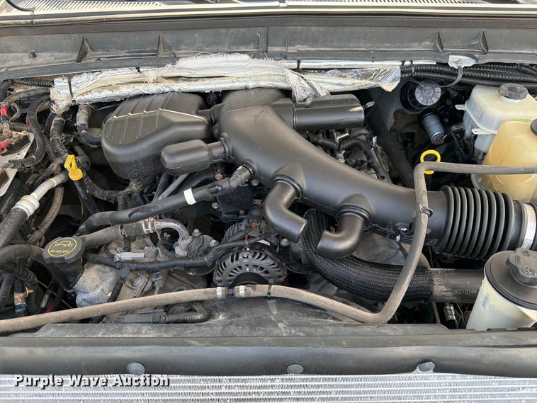 image for item FB5057 2014 Ford F450 Super Duty Ext. Cab utility / service truck