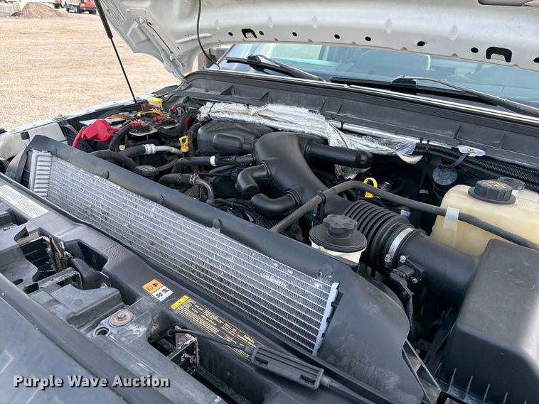 image for item FB5057 2014 Ford F450 Super Duty Ext. Cab utility / service truck