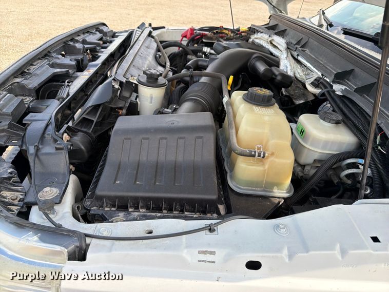 image for item FB5057 2014 Ford F450 Super Duty Ext. Cab utility / service truck