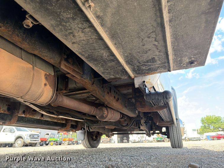 image for item FB5057 2014 Ford F450 Super Duty Ext. Cab utility / service truck