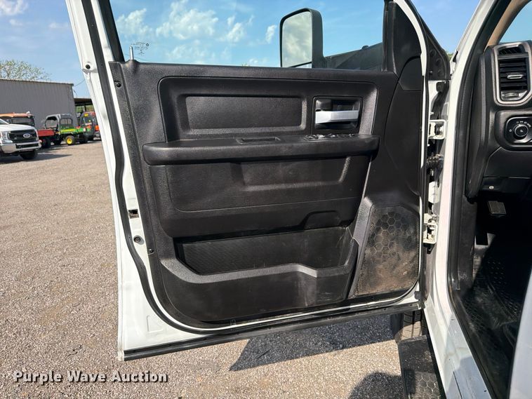 image for item FB5058 2019 RAM 3500 Heavy Duty Crew Cab utility bed pickup truck