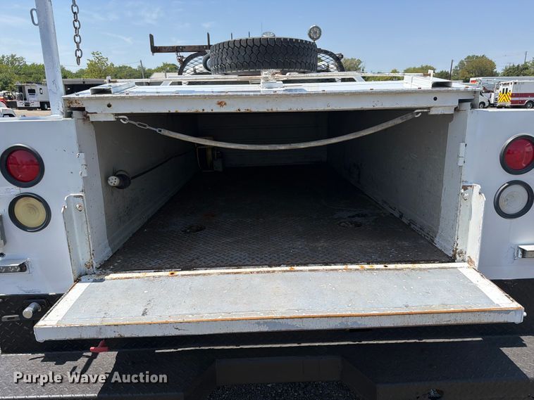 image for item FB5061 2011 Chevrolet Silverado 3500HD Ext. Cab utility bed pickup truck