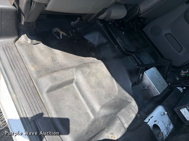image for item FB5061 2011 Chevrolet Silverado 3500HD Ext. Cab utility bed pickup truck