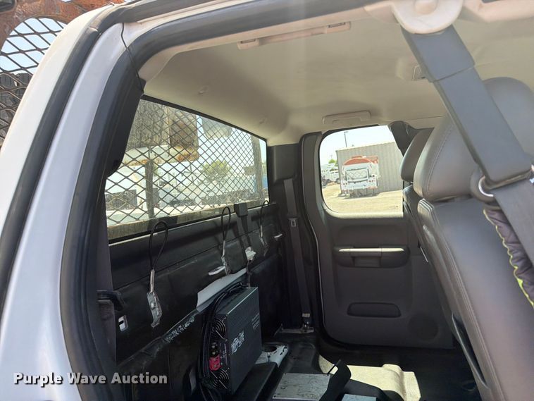 image for item FB5061 2011 Chevrolet Silverado 3500HD Ext. Cab utility bed pickup truck