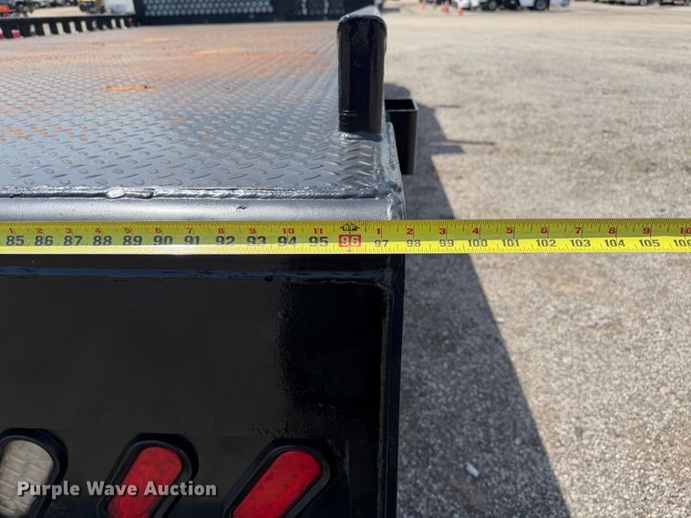 image for item FB5068 2015 International WorkStar 7400 Crew Cab flatbed truck