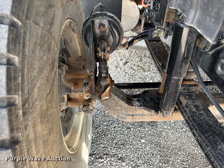 image for item FB5068 2015 International WorkStar 7400 Crew Cab flatbed truck