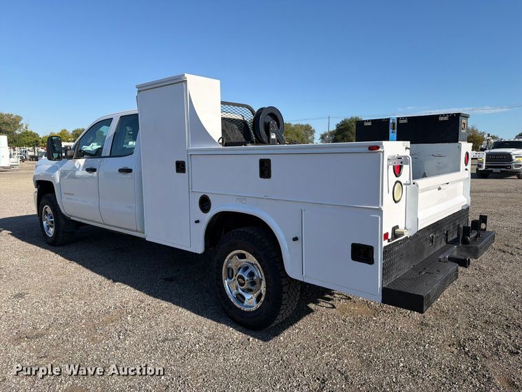 image for item FB5073 2015 Chevrolet Silverado 2500HD Ext. Cab utility bed pickup truck