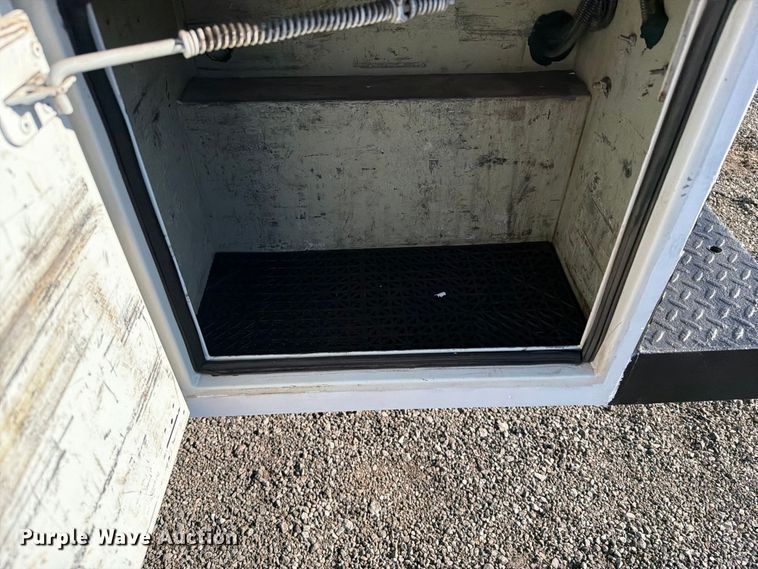 image for item FB5073 2015 Chevrolet Silverado 2500HD Ext. Cab utility bed pickup truck