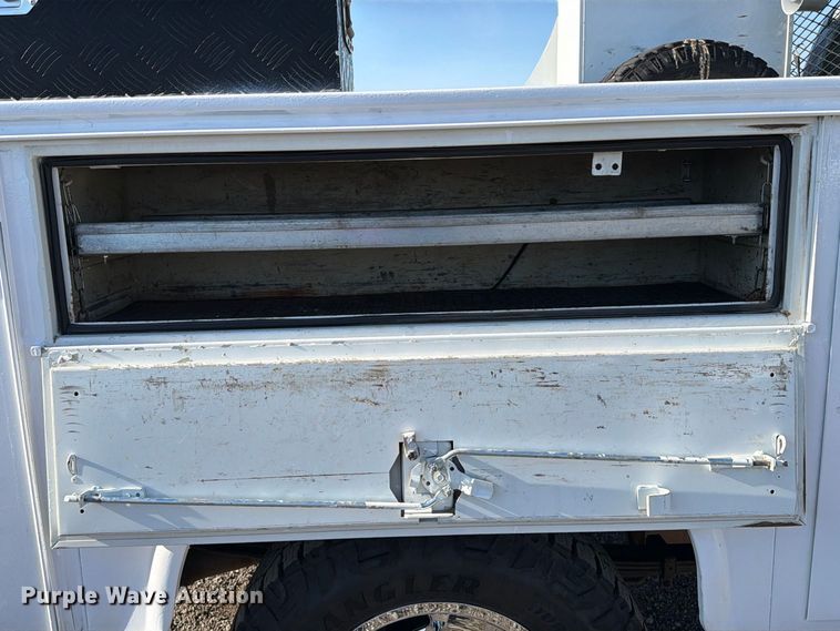 image for item FB5073 2015 Chevrolet Silverado 2500HD Ext. Cab utility bed pickup truck