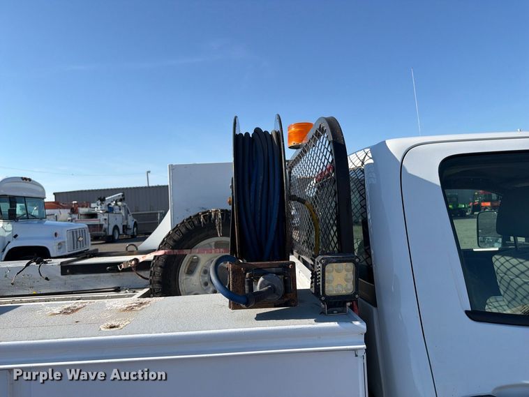image for item FB5073 2015 Chevrolet Silverado 2500HD Ext. Cab utility bed pickup truck