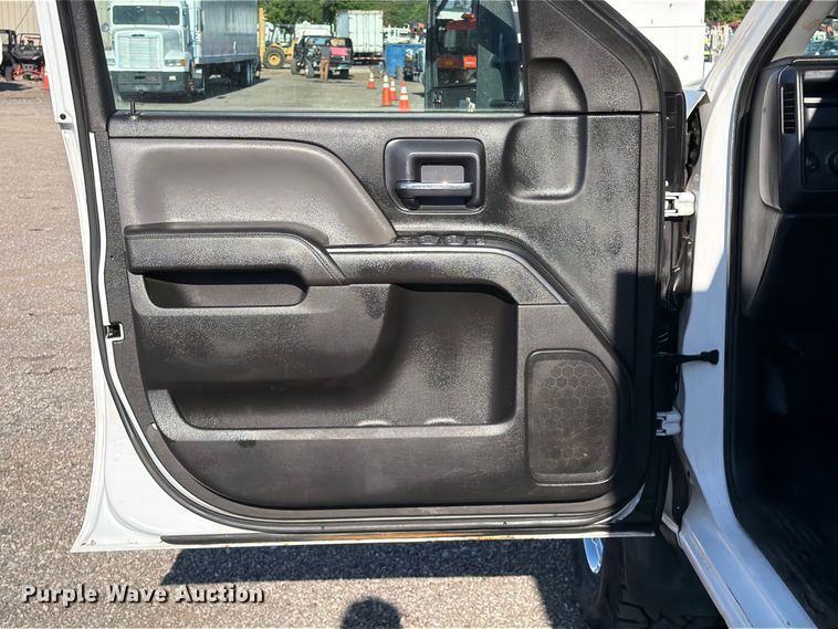 image for item FB5073 2015 Chevrolet Silverado 2500HD Ext. Cab utility bed pickup truck