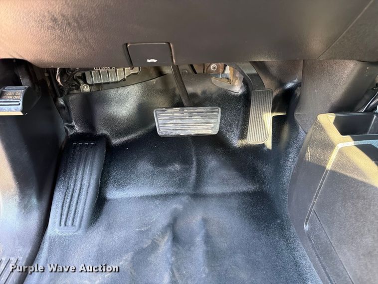image for item FB5073 2015 Chevrolet Silverado 2500HD Ext. Cab utility bed pickup truck