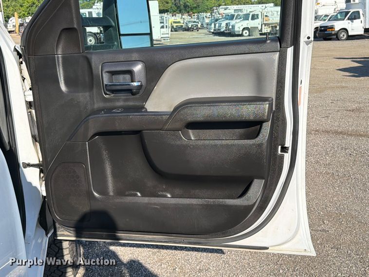 image for item FB5073 2015 Chevrolet Silverado 2500HD Ext. Cab utility bed pickup truck
