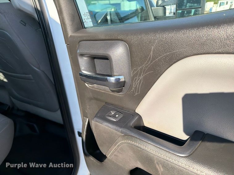 image for item FB5073 2015 Chevrolet Silverado 2500HD Ext. Cab utility bed pickup truck