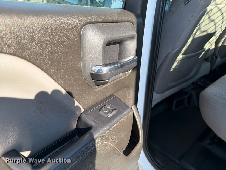 image for item FB5073 2015 Chevrolet Silverado 2500HD Ext. Cab utility bed pickup truck