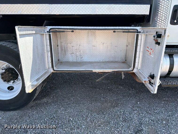 image for item FB5080 2013 International DuraStar 4300 dump truck