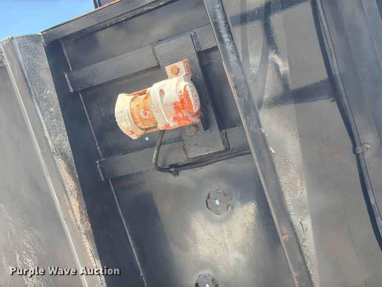 image for item FB5080 2013 International DuraStar 4300 dump truck