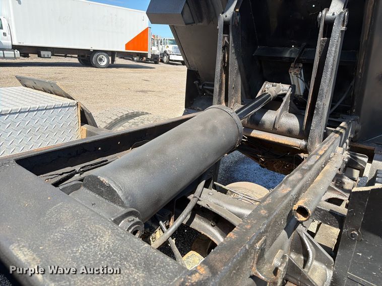 image for item FB5080 2013 International DuraStar 4300 dump truck