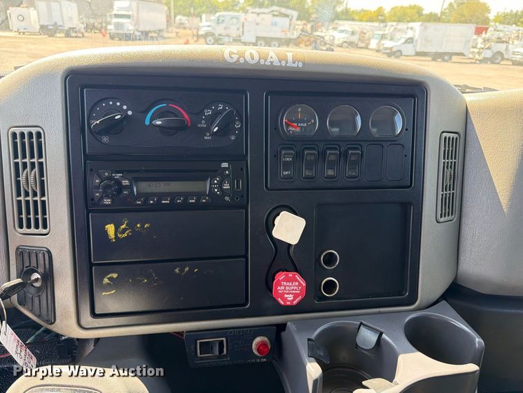 image for item FB5080 2013 International DuraStar 4300 dump truck