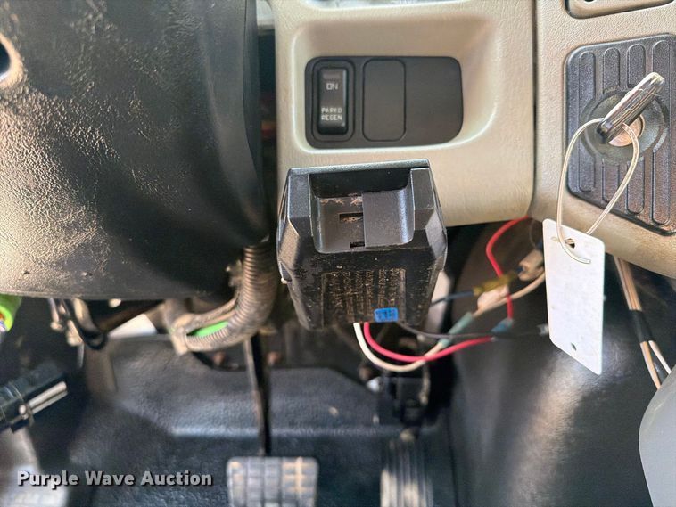 image for item FB5080 2013 International DuraStar 4300 dump truck