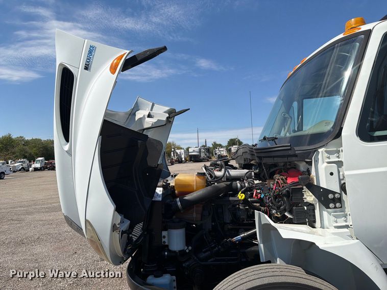 image for item FB5080 2013 International DuraStar 4300 dump truck