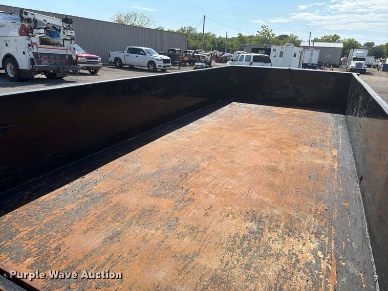 image for item FB5081 2020 Midsota Versadump HV-16 dump trailer
