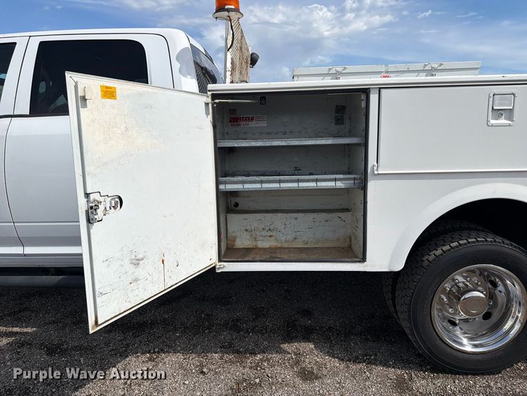 image for item FB5087 2013 RAM 5500 Heavy Duty Crew Cab utility / service truck
