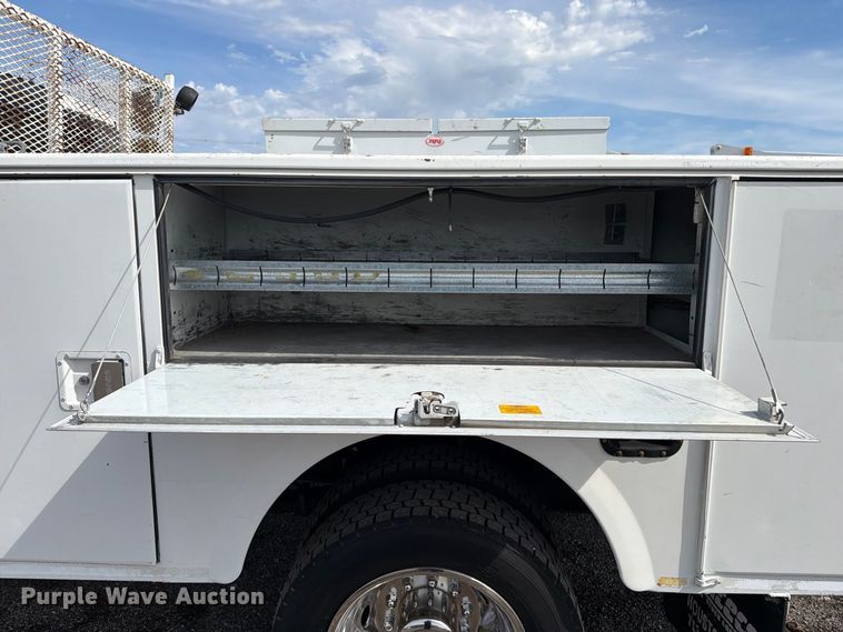 image for item FB5087 2013 RAM 5500 Heavy Duty Crew Cab utility / service truck