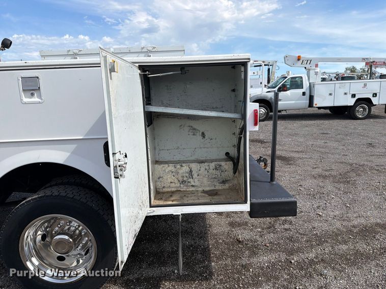 image for item FB5087 2013 RAM 5500 Heavy Duty Crew Cab utility / service truck