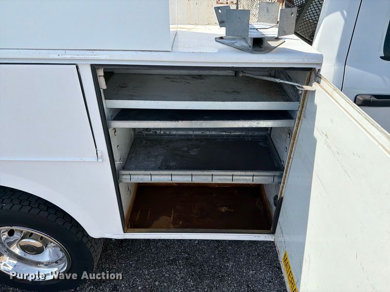 image for item FB5087 2013 RAM 5500 Heavy Duty Crew Cab utility / service truck