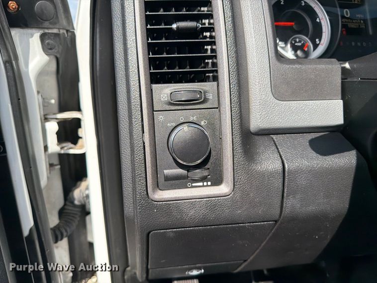 image for item FB5087 2013 RAM 5500 Heavy Duty Crew Cab utility / service truck
