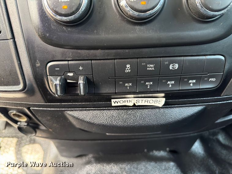image for item FB5087 2013 RAM 5500 Heavy Duty Crew Cab utility / service truck