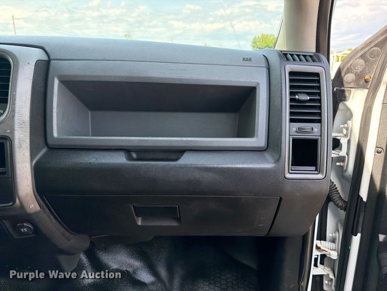 image for item FB5087 2013 RAM 5500 Heavy Duty Crew Cab utility / service truck