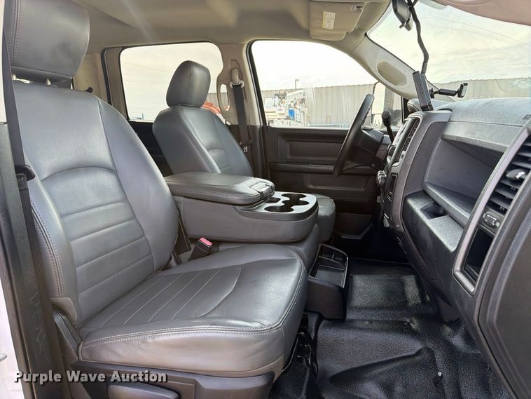 image for item FB5087 2013 RAM 5500 Heavy Duty Crew Cab utility / service truck
