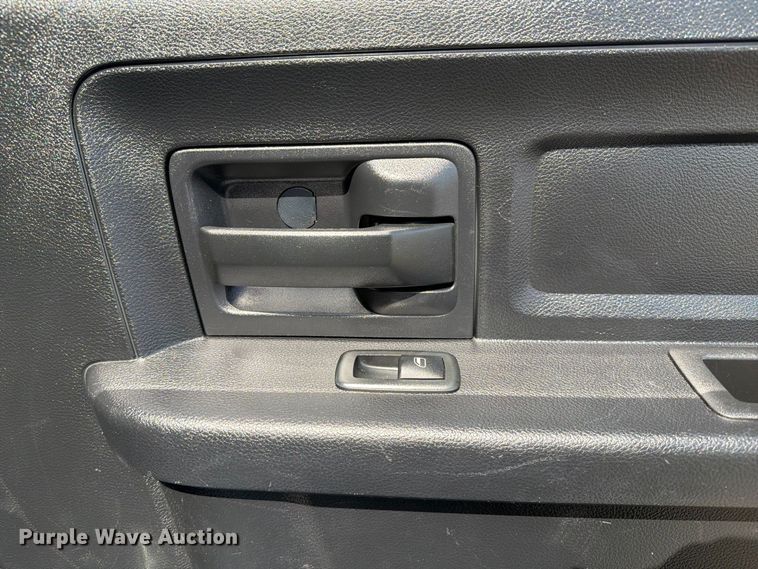 image for item FB5087 2013 RAM 5500 Heavy Duty Crew Cab utility / service truck