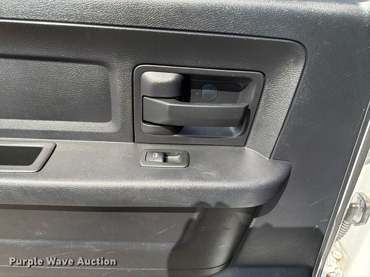 image for item FB5087 2013 RAM 5500 Heavy Duty Crew Cab utility / service truck