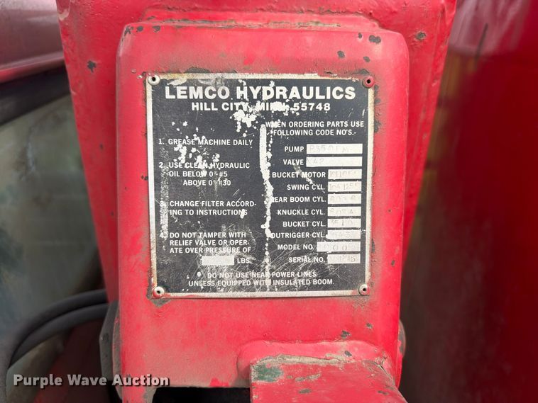 image for item FB5926 1996 International 4700 grapple truck