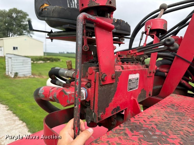 image for item FB5926 1996 International 4700 grapple truck