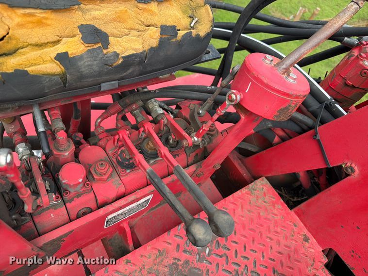 image for item FB5926 1996 International 4700 grapple truck