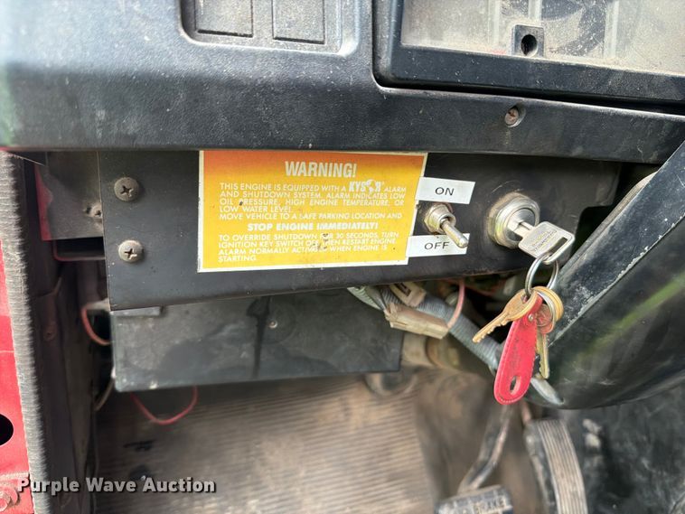 image for item FB5926 1996 International 4700 grapple truck