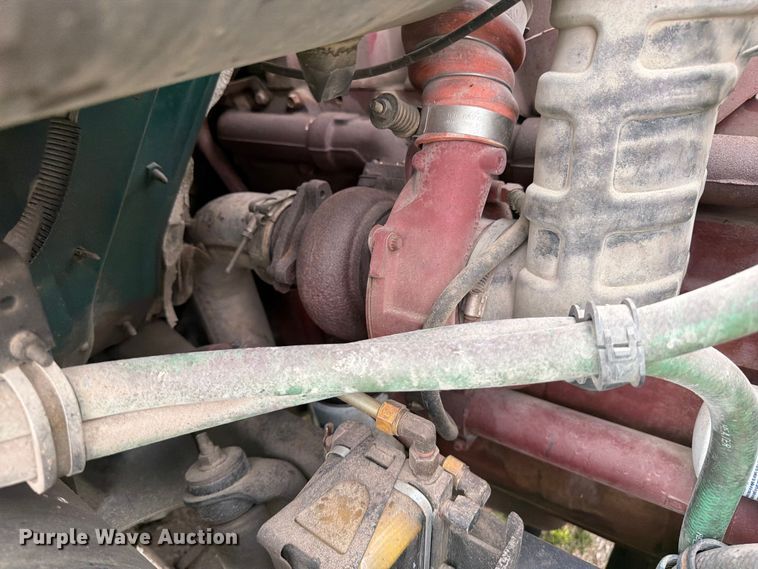 image for item FB5926 1996 International 4700 grapple truck