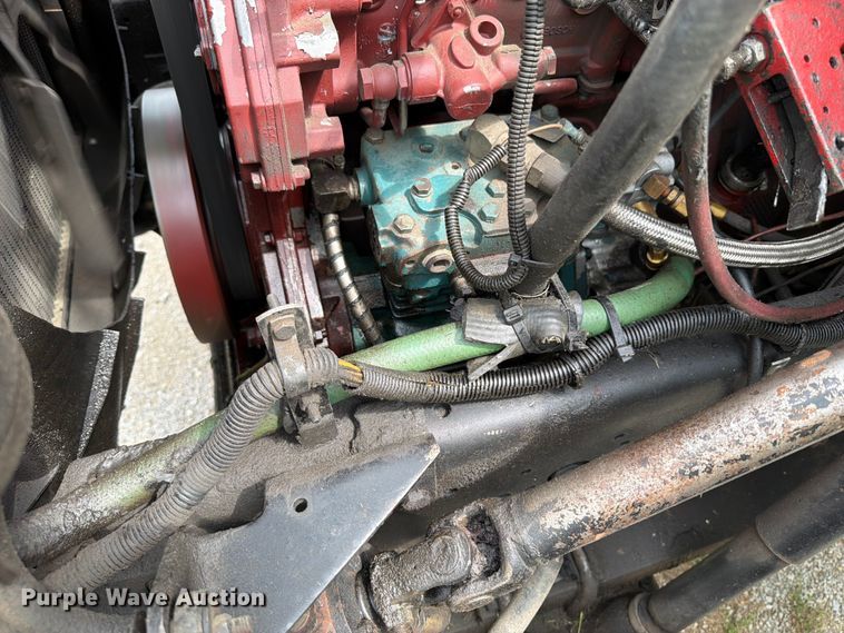image for item FB5926 1996 International 4700 grapple truck