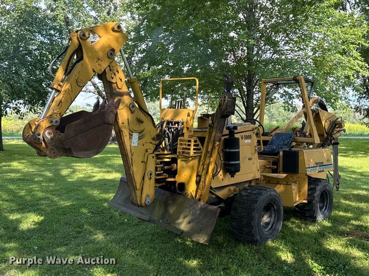 image for item FB5944 Vermeer V-5800 trencher